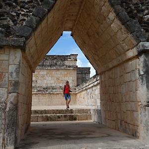 237. Uxmal, puucká architektura