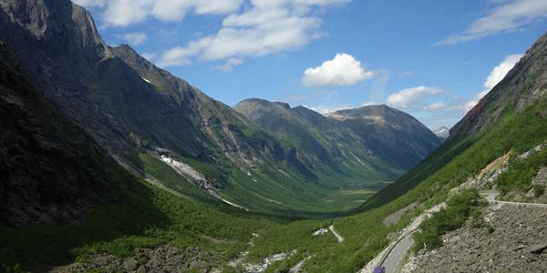 048. Ledovcové údolí Isterdalen