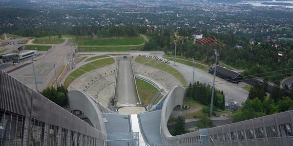 092. Pohled z můstku Holmenkollen 1