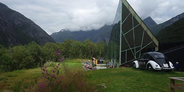 027. Chata v Romsdalen