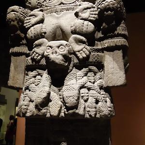 021. Aztécká bohyně Coaticque, Mexico City