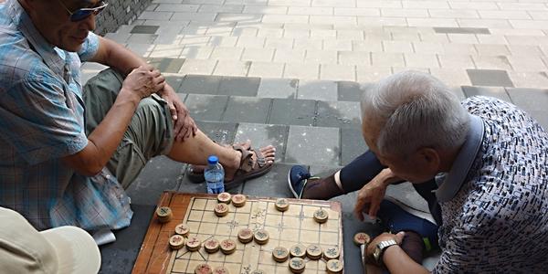 043. Peking, na ulici ve čtvrti  hutungů