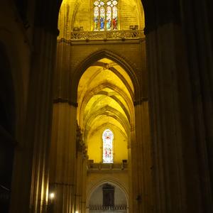 030. Sevilla, interiér katedrály 1