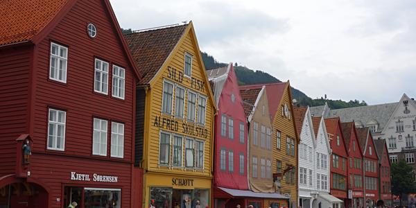 011. Bergen, nábřeží Bryggen, UNESCO