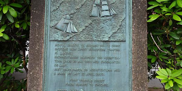 017. Pomník první plavbě emigrantů do Chicaga v roce 1862