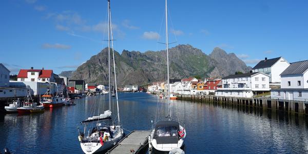 113. V Henningsvaeru 8