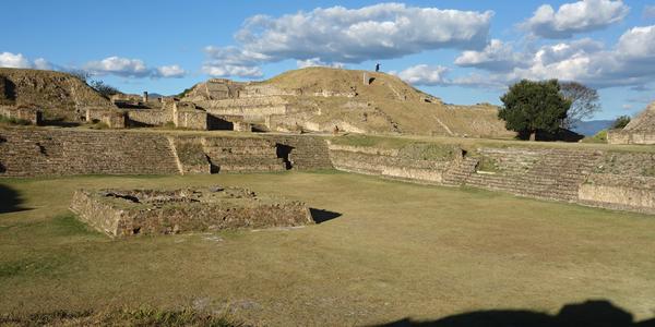 083. Monte Albán