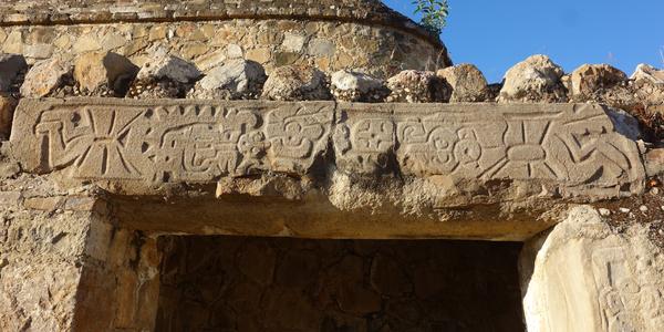 086. Monte Albán