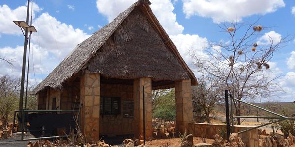044-vstupní brána Tsavo West