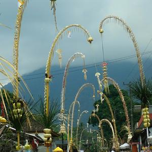 152-Bali, penjory před  Jatiluwih