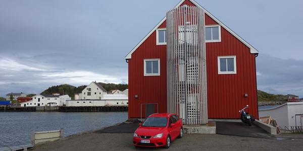 066-Honingsvaer, hotel