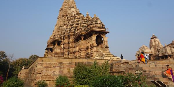 134. Khajuraho, erotické chrámy