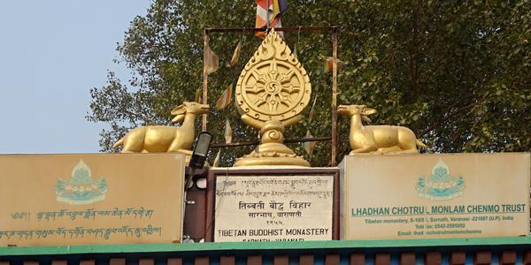 187. Sarnáth, tibetsko-budhistický klášter