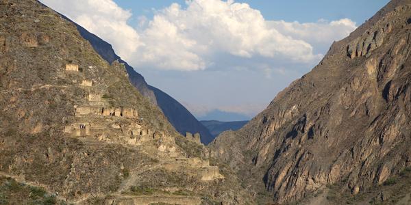 009. Přístup k Ollantaytambo