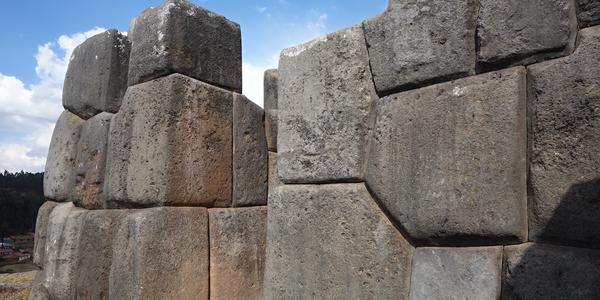 018a. Cusco, na pevnosti Sacsayhuaman