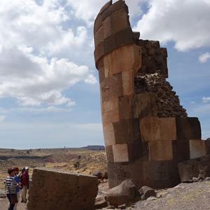 235. Sillustani