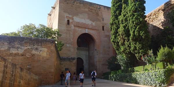 030. Granada, Alhambra, Puerta de Justicia, jeden z původních vstupů
