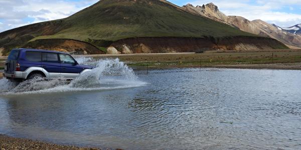 010-Landmannalaugar, brod k tábořišti