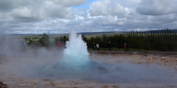 066-gejzír Strokkur