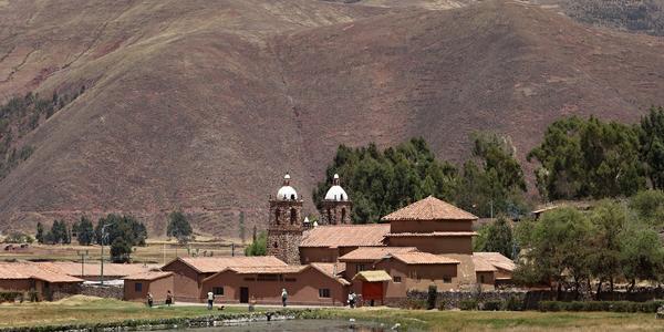154. Cesta Cuzco-Puno, Racqui
