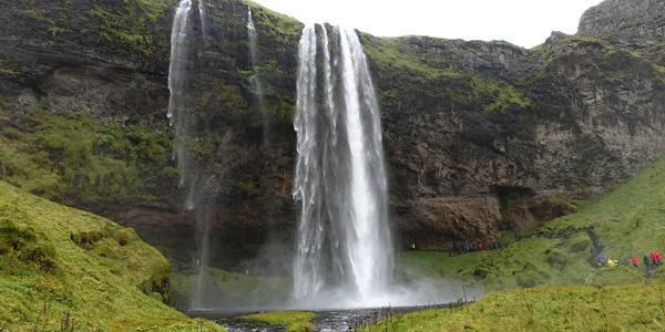 008-Seljalandfoss