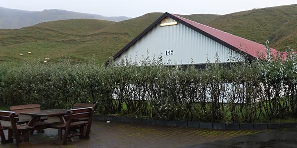 015-Hotel Katla