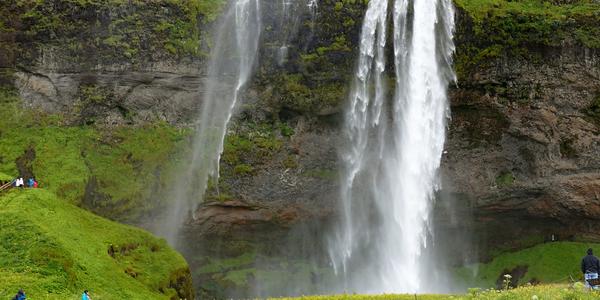 002- Seljalandfoss
