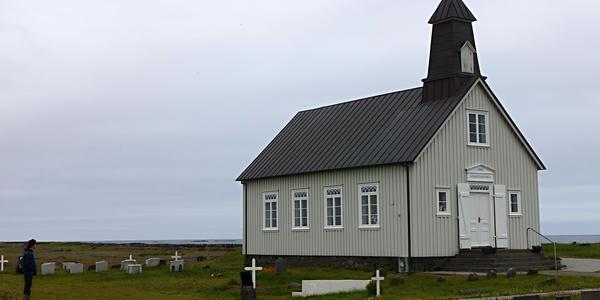 048- Strandakirkja, údajně nejbohatší kostelík na Islandu