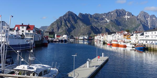 55. Honningsvaer