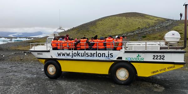087-Jokullsárlón, plavba mezi ledovci
