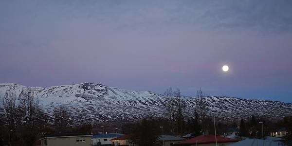 123-Akureyri, pohled z hotelového okna