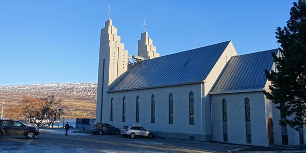 129-Akureyri, katedrála 0