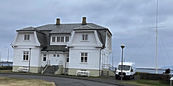 015 Reykjavík, slavný dům Hofdi