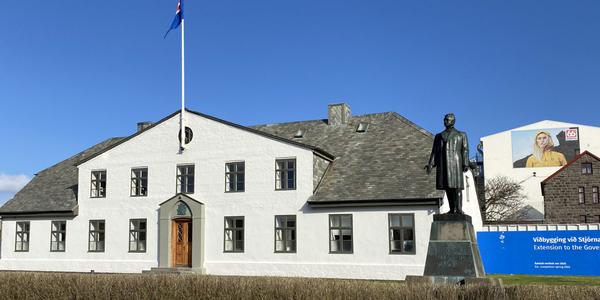 049 Budova vlády, Reykjavík
