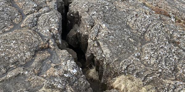 081 Thingvellir, trhlina mezi zemskými deskami