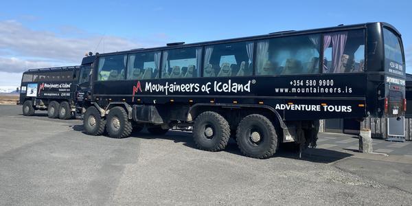 087 Gullfoss, terénní bus Kjolur zřejmě projede