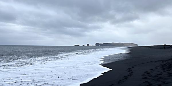 122 Reynisfjara