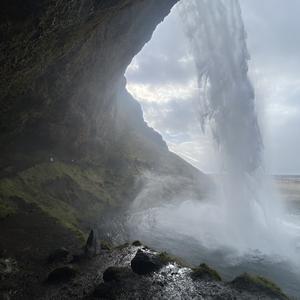 128 Seljalandfoss