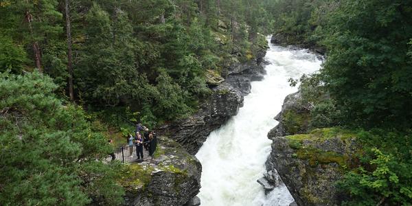 01 Slettafossen