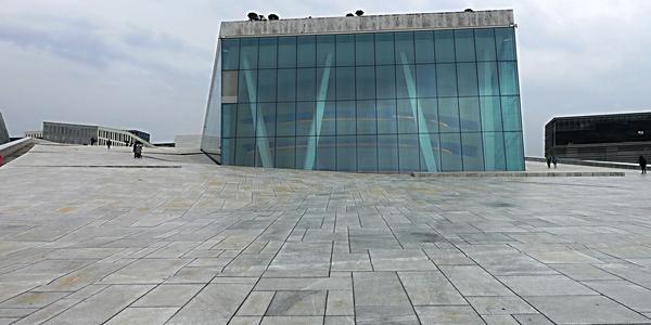 13 Oslo, budova opery