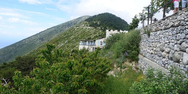 135 NP Llogara, v sedle