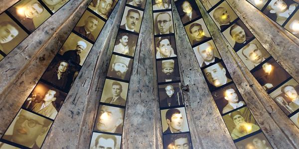 213 Tirana, muzeum Bunkart, jména režimem zavražděných
