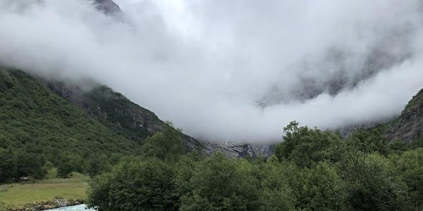 073-Briksdalsbreen
