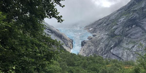 075-Briksdalsbreen