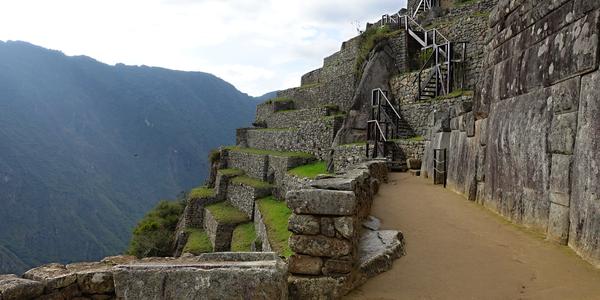 051-Machu Picchu, nový přístup k Intihuatana