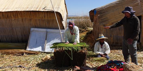 096-Titicaca, los Uros