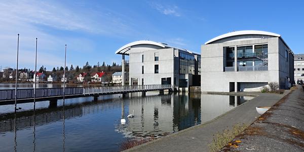 025-Reykjavík, radnice