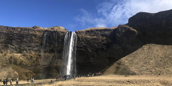 040-Seljalandfoss