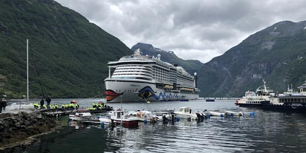 054-Geiranger, přístav