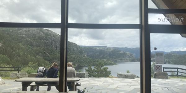 176-Preikestolen, hotel u parkoviště